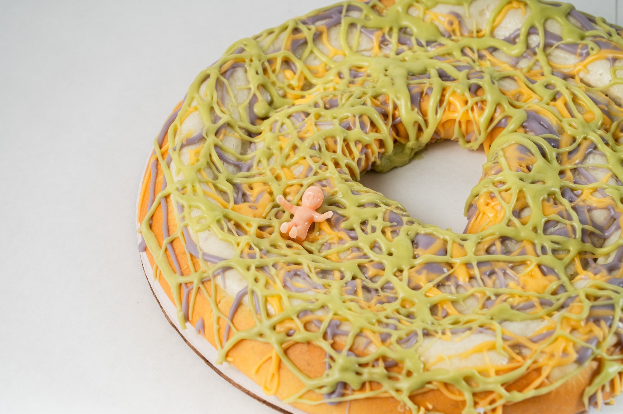 King Cake - Traditional/Cinnamon